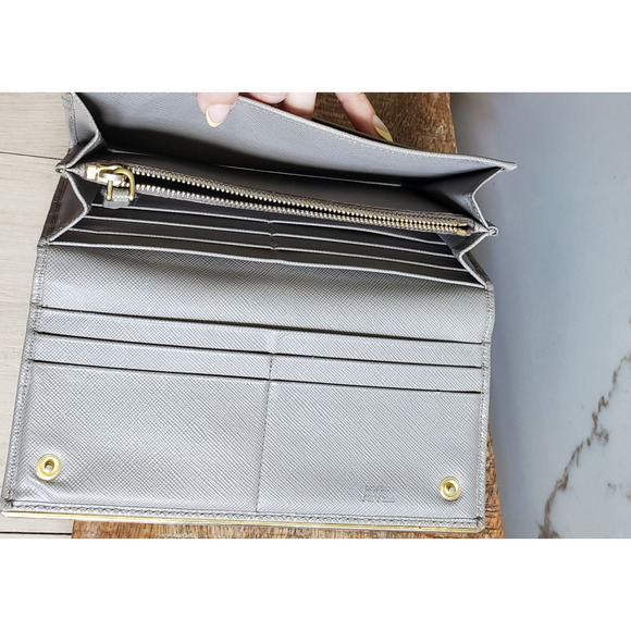 Prada Grey Saffiano Leather Continental Wallet Flap Bifold Gold Logo Long Italy - Picture 14 of 15